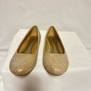 Hot Cakes Elegant Gold Sparkly Women’s Flats